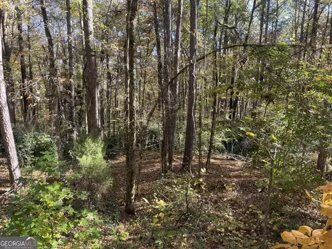 104 Sweetgum Dr, Lagrange, GA 30240 photo 2