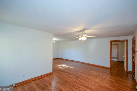 Living - 324 Northside Dr, Jasper, GA 30143 photo 4 of 10