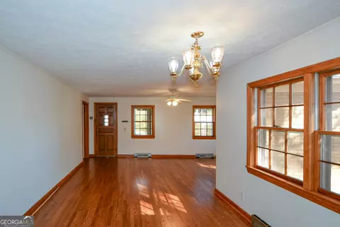 Living - 324 Northside Dr, Jasper, GA 30143 photo 6 of 10
