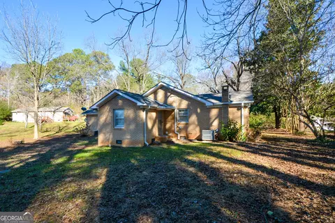 Exterior - 324 Northside Dr, Jasper, GA 30143 photo 10 of 14