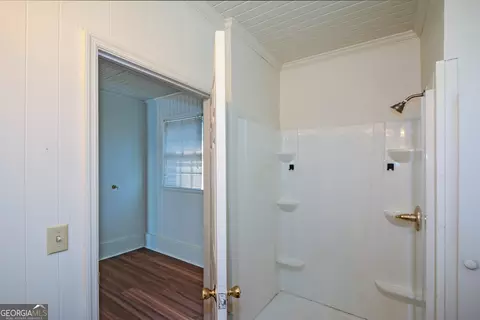 Bath - 324 Northside Dr, Jasper, GA 30143 photo 3 of 6
