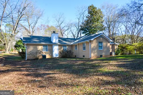 Exterior - 324 Northside Dr, Jasper, GA 30143 photo 9 of 14