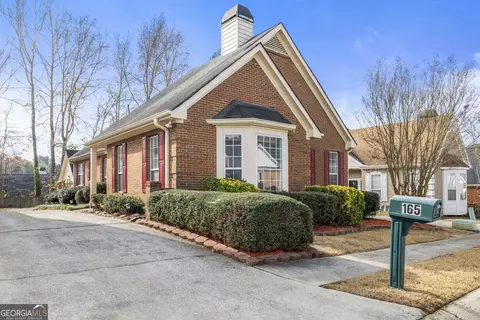 165 Woodgate Dr, Fayetteville, GA 30214