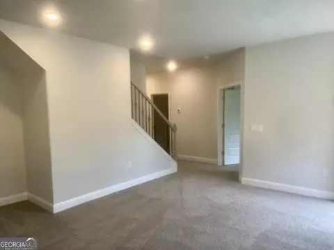 221 Shoreline Way, Macon, GA 31220