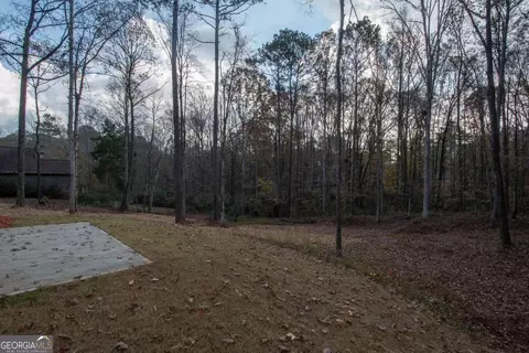 Exterior - 108 Spring Valley Dr, Lagrange, GA 30240 photo 5 of 16