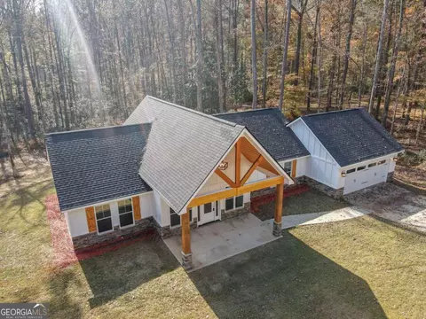 Exterior - 108 Spring Valley Dr, Lagrange, GA 30240 photo 14 of 16