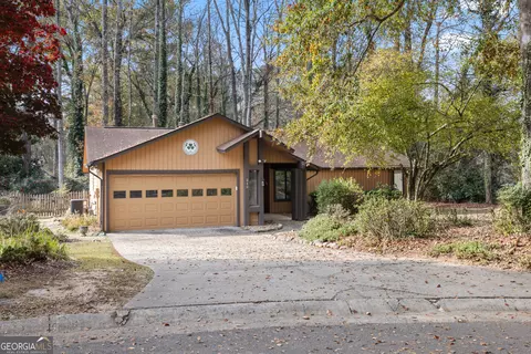219 Driftwood Ln, Peachtree City, GA 30269