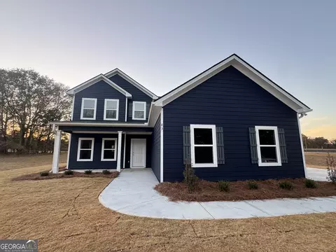 83 Oak Rd, Locust Grove, GA 30248