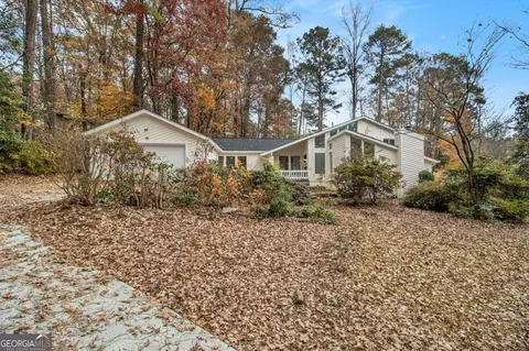 4380 Wood Creek Dr, Marietta, GA 30062