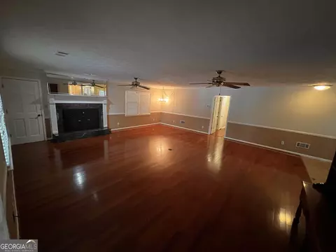 Living - 24 N Brooks Rd, Lagrange, GA 30240 photo 1 of 4