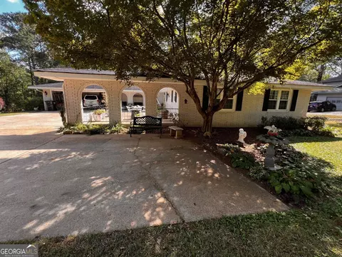 Exterior - 24 N Brooks Rd, Lagrange, GA 30240 photo 14 of 16