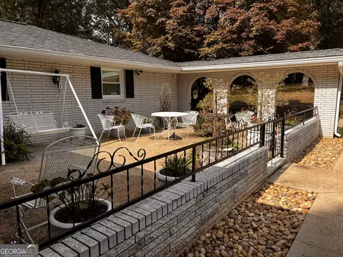 Exterior - 24 N Brooks Rd, Lagrange, GA 30240 photo 3 of 16