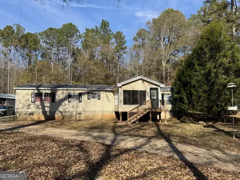100 Lakeview Dr, Colbert, GA 30628