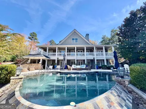 1411 Lighthouse Cir, Greensboro, GA 30642