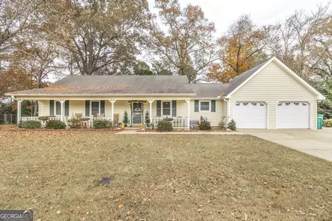 203 Morning Dove Ln, Warner Robins, GA 31088