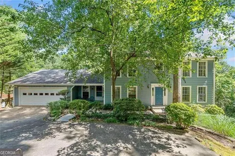551 Duke Dr, Marietta, GA 30066