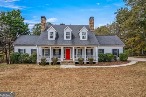 202 Victoria Dr, Moreland, GA 30259