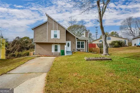 1126 Mainstreet Valley Dr, Stone Mountain, GA 30088