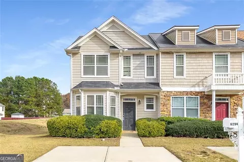 6294 Ellenwood Dr, Rex, GA 30273