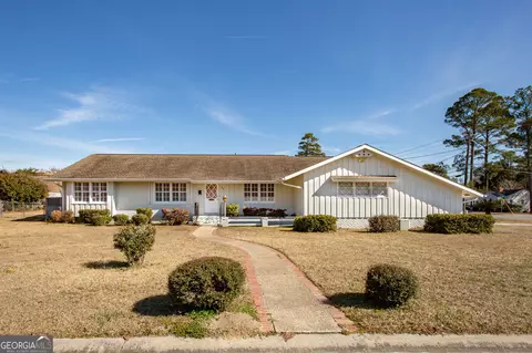 402 Preston St, Waycross, GA 31501