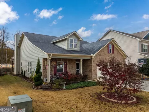135 Mercer Ln, Cartersville, GA 30120