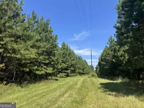 001 Cleghorn Dr, Tallassee, AL 36078