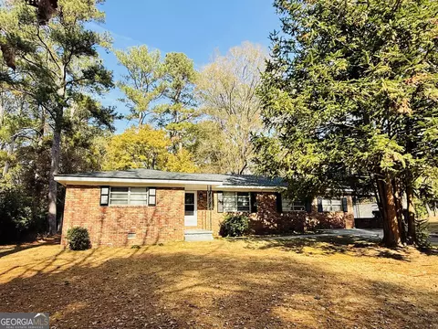 318 W Bonnell St, Oxford, GA 30054