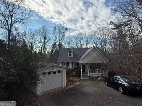 490 Golden Ave, Dahlonega, GA 30533