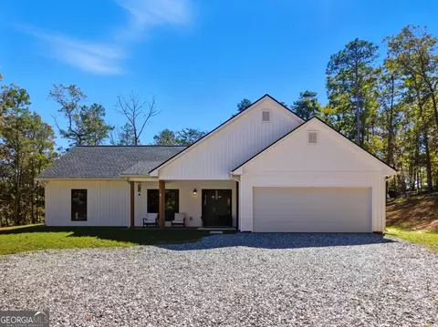 694 Old Cherokee Rd, Cleveland, GA 30528