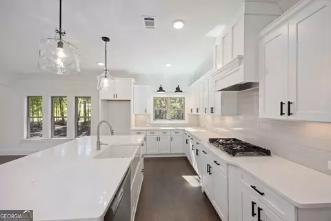 Kitchen - Undisclosed, Pine Mountain, GA 31822 photo 3 of 4
