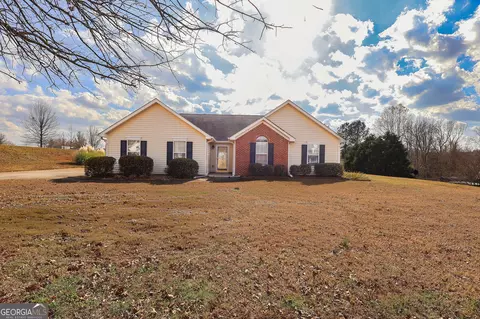 313 Harris Ave, Locust Grove, GA 30248