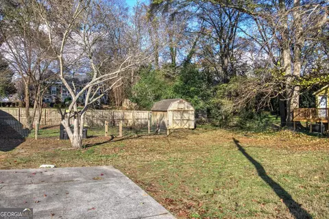 Exterior - 415 E 10th St, Rome, GA 30161 photo 5 of 12