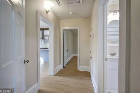 Entry Way - 415 E 10th St, Rome, GA 30161 photo 4 of 4