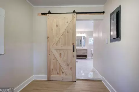 Entry Way - 415 E 10th St, Rome, GA 30161 photo 2 of 4