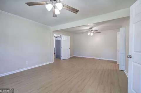 Living - 415 E 10th St, Rome, GA 30161 photo 4 of 4