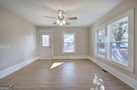 Living - 415 E 10th St, Rome, GA 30161 photo 2 of 4