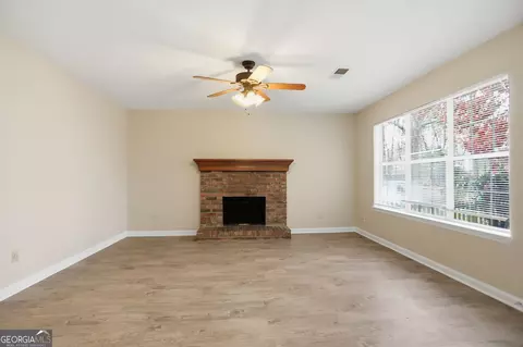 4220 E Meadow Dr, Duluth, GA 30096 photo 6