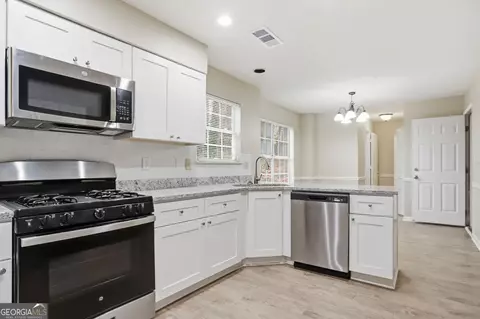 4220 E Meadow Dr, Duluth, GA 30096 photo 9