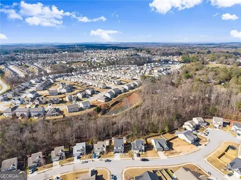View/Area - 4302 Box Elder Path, Gainesville, GA 30504 photo 3 of 8