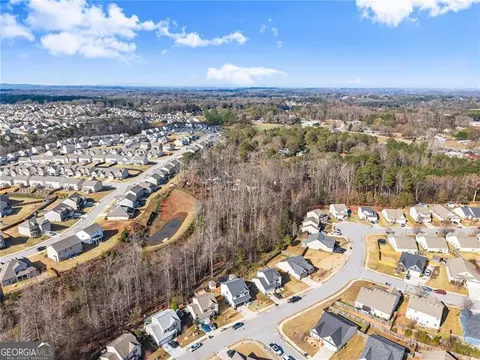 View/Area - 4302 Box Elder Path, Gainesville, GA 30504 photo 5 of 8
