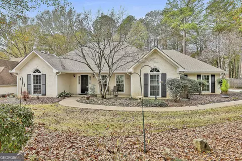 638 Grecken Grn, Peachtree City, GA 30269