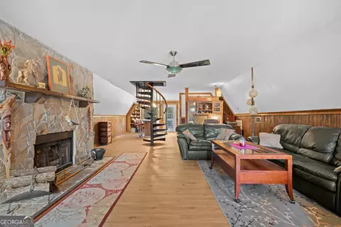 Living - 554 Mariners Way, Garnett, SC 29922 photo 1 of 3