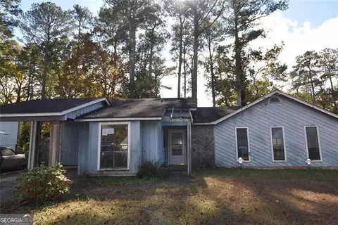 2238 Leslie Brook Dr, Decatur, GA 30035