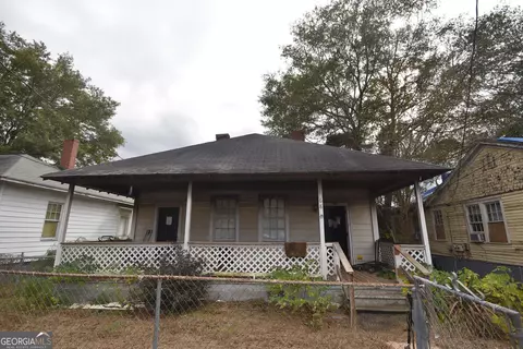 68 Poplar St, Porterdale, GA 30014