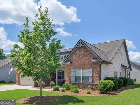 Exterior - 401 Mountain Dr, Monroe, GA 30655 photo 3 of 4