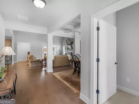 Entry Way - 401 Mountain Dr, Monroe, GA 30655 photo 3 of 6