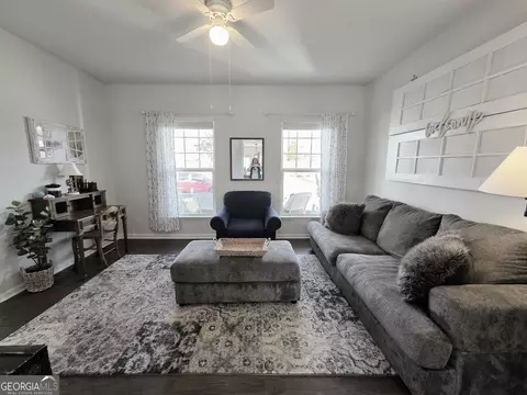 Living - 3042 Lowell Rd, Bethlehem, GA 30620 photo 1 of 3