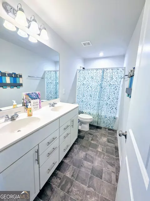 Bath - 3042 Lowell Rd, Bethlehem, GA 30620 photo 4 of 4