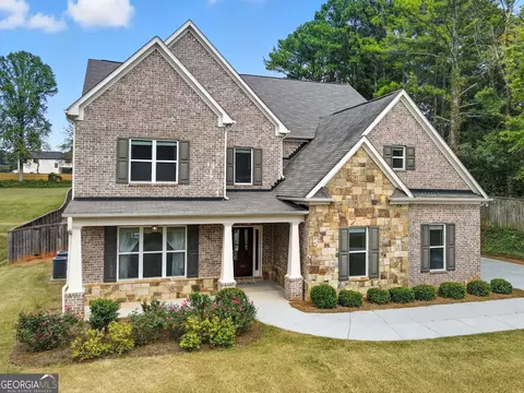 810 Eagle Crosssing Dr, Lawrenceville, GA 30044