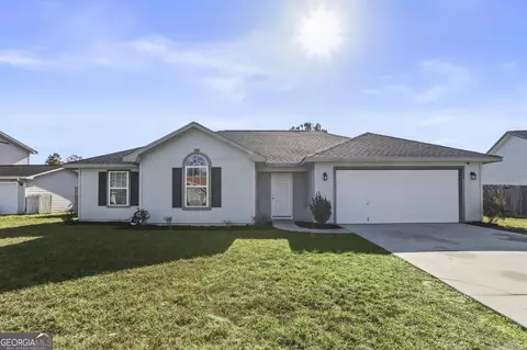 135 Lake Victoria Dr, Kingsland, GA 31548